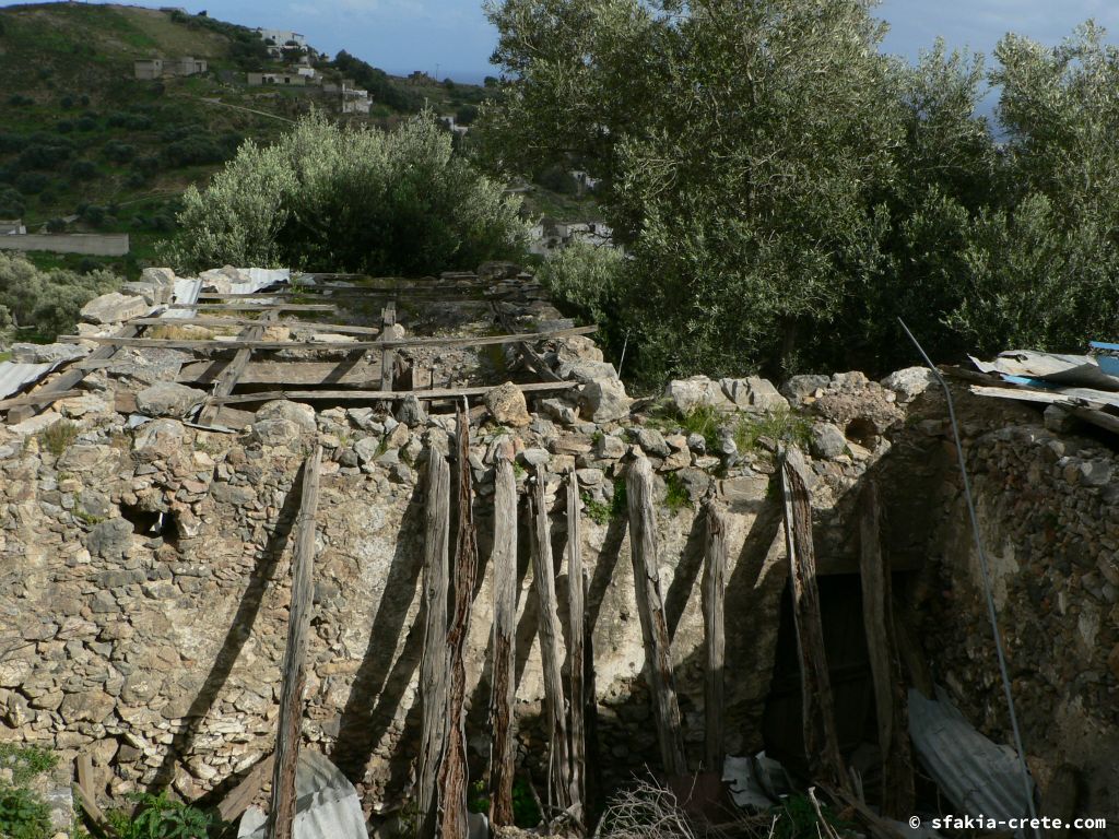 Photo report of a visit to Giorgitsi, uninhabited village above Chora Sfakion, Sfakia, Crete