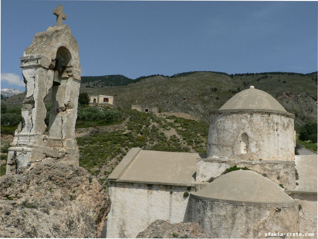 Photo report of a visit to Sfakia, Crete from April 2009