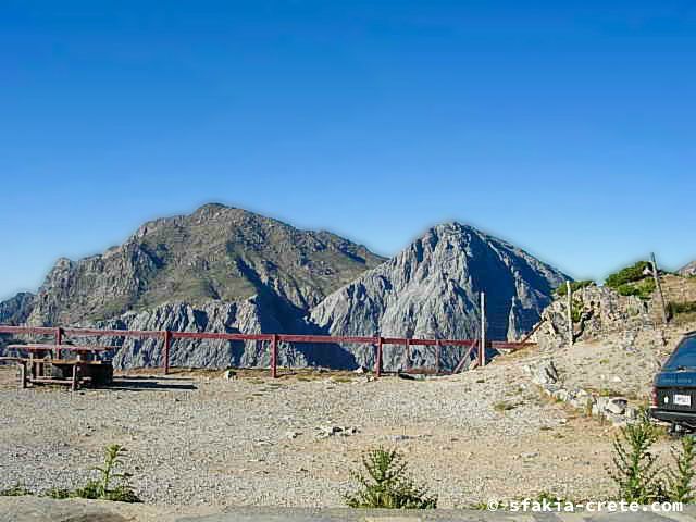 Photo report of two mountain walks in Sfakia, Crete, June 2008