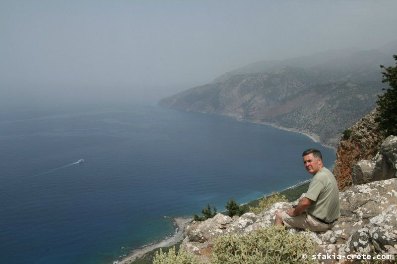 Photo report of a walk from Agios Ioannis - Selouda - Agios Pavlos, Sfakia, May 2008