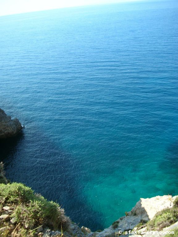 Photo report of a visit around Loutro, Sfakia in October 2007 and April - May 2008