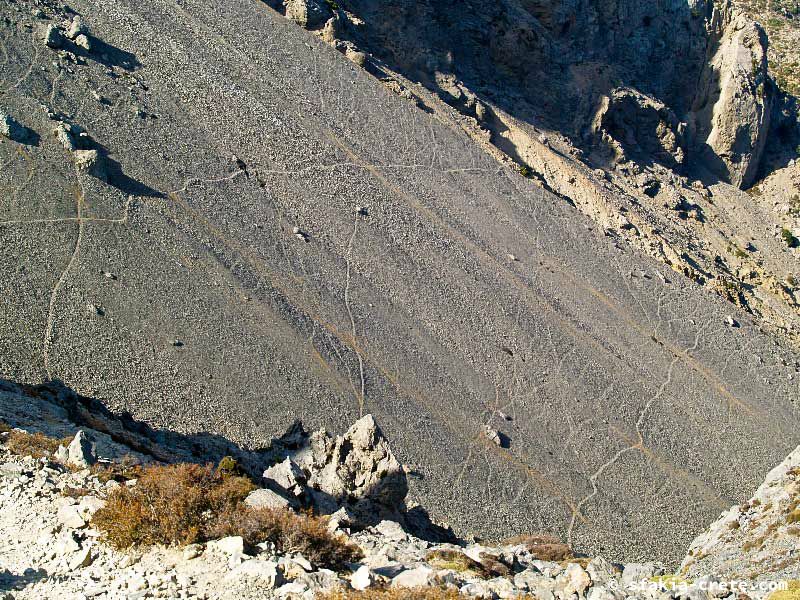 Photo report of a walk up Mount Gingilos above Samaria gorge, Sfakia, July and September 2007