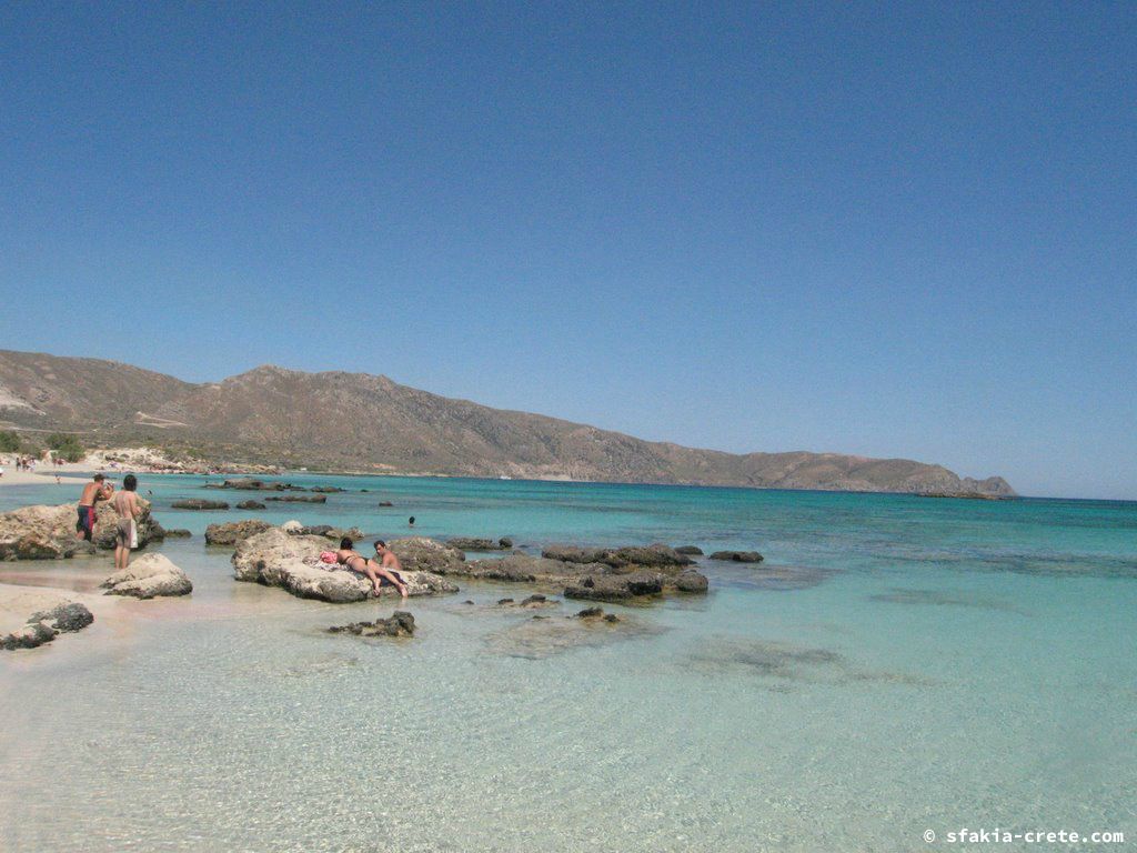 Photo report of a visit to Elafonisi island, southwest Crete, April 2007