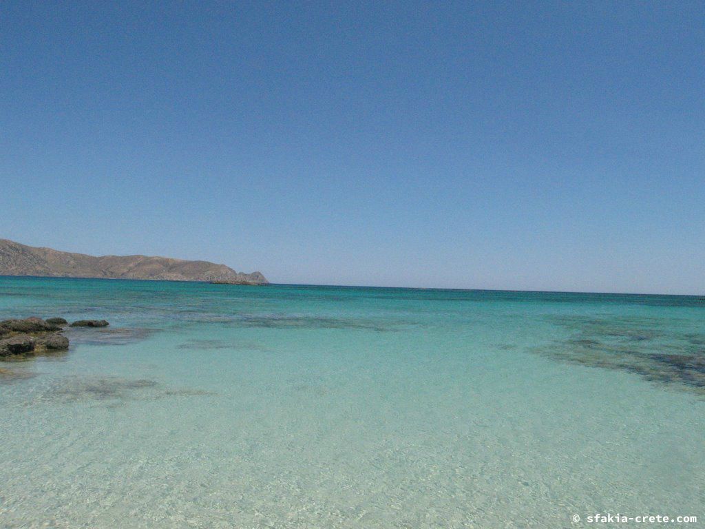 Photo report of a visit to Elafonisi island, southwest Crete, April 2007