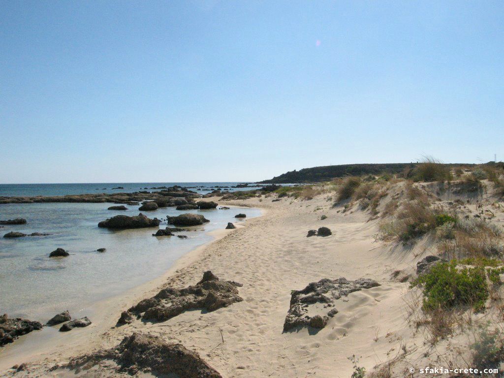 Photo report of a visit to Elafonisi island, southwest Crete, April 2007