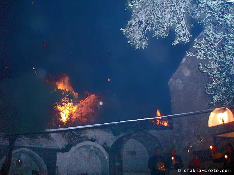 Photo report of a visit to Sfakia, southwest Crete, at Greek Easter, April 2007