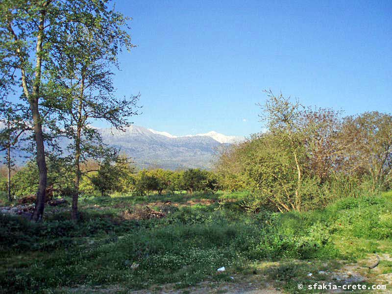 Photo report of a visit to Sfakia, southwest Crete, at Greek Easter, April 2007