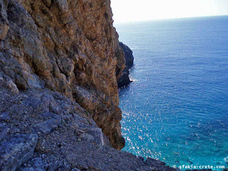 Photo report of a visit to Sfakia, southwest Crete, at Greek Easter, April 2007