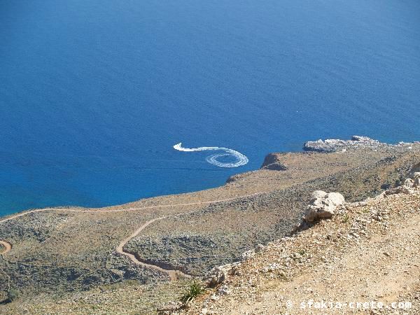 Photo report of a walk around Sfakia, Loutro and Livadiana, southwest Crete, April 2007