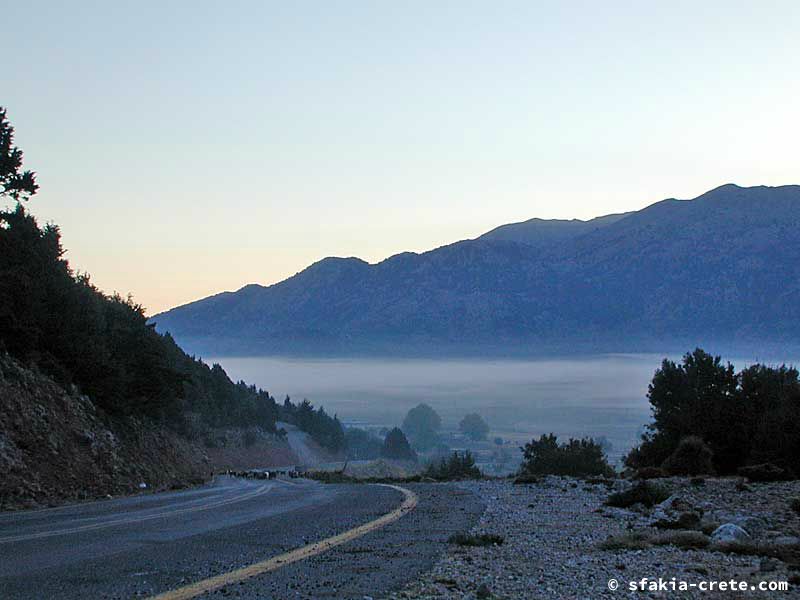 Photo report of walking around Sfakia, Crete, May 2005