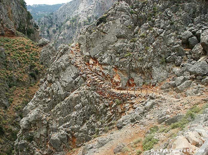 Photo report of walking around the mountains of Sfakia, Crete, May 2005, part 2