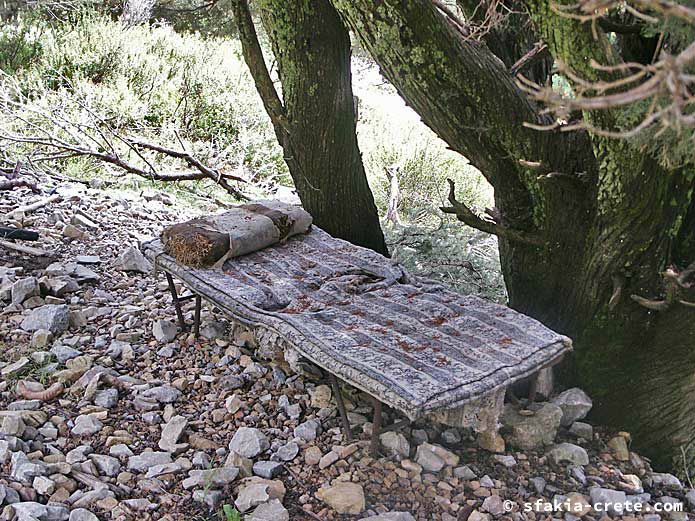 Photo report of walking around the mountains of Sfakia, Crete, May 2005, part 2