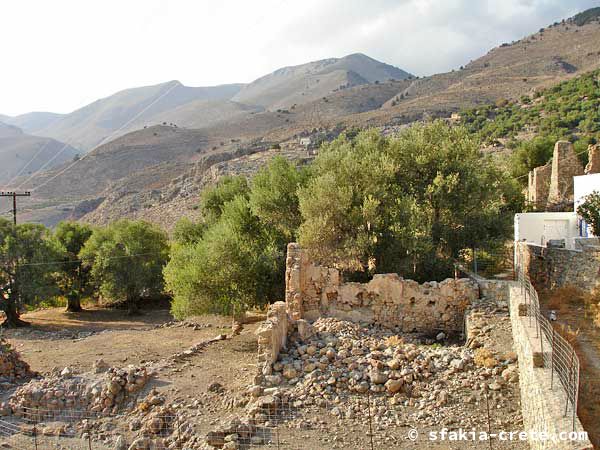 Photo report of around Sfakia, Crete, October 2004