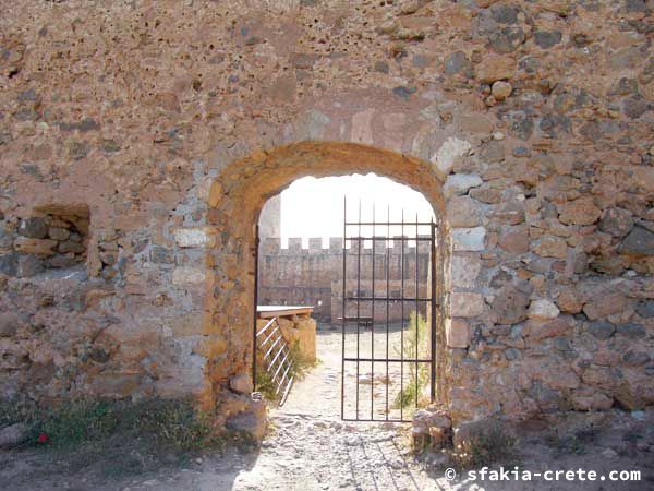 Photo report of a trip to Frangokastello, Sfakia, Crete, May 2004