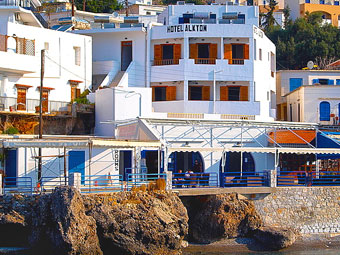 Hotel Alkyon, Chora Sfakion: Rent Rooms, Studios and Apartments