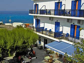 Hotel Stavris, Chora Sfakion: Rent Rooms, Studios and Apartments