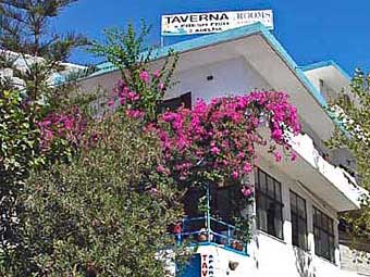 Taverna Three Brothers, Chora Sfakion: Rent Rooms, Studios and Apartments
